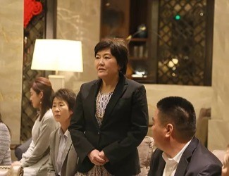 梅村令子專訪—服用三七之后，我臉上的斑都淡了！