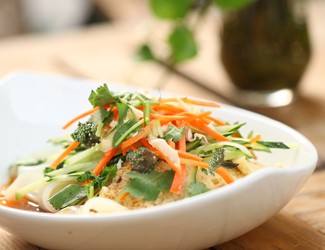 網(wǎng)紅涼皮有點(diǎn)綠——快手三七花涼皮